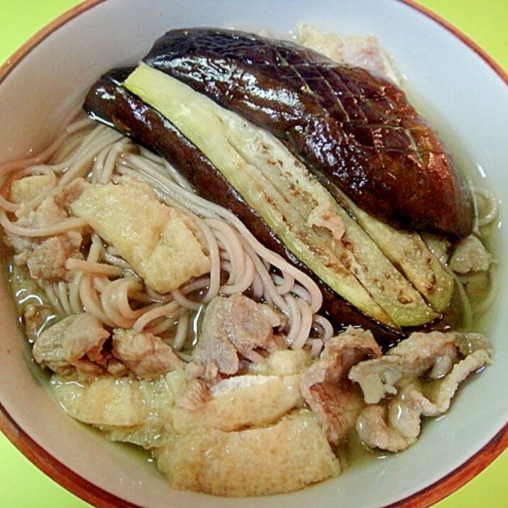 茄子と油揚げ豚肉のあったかそば